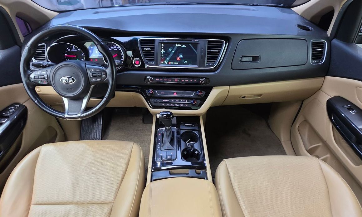 Kia Canival