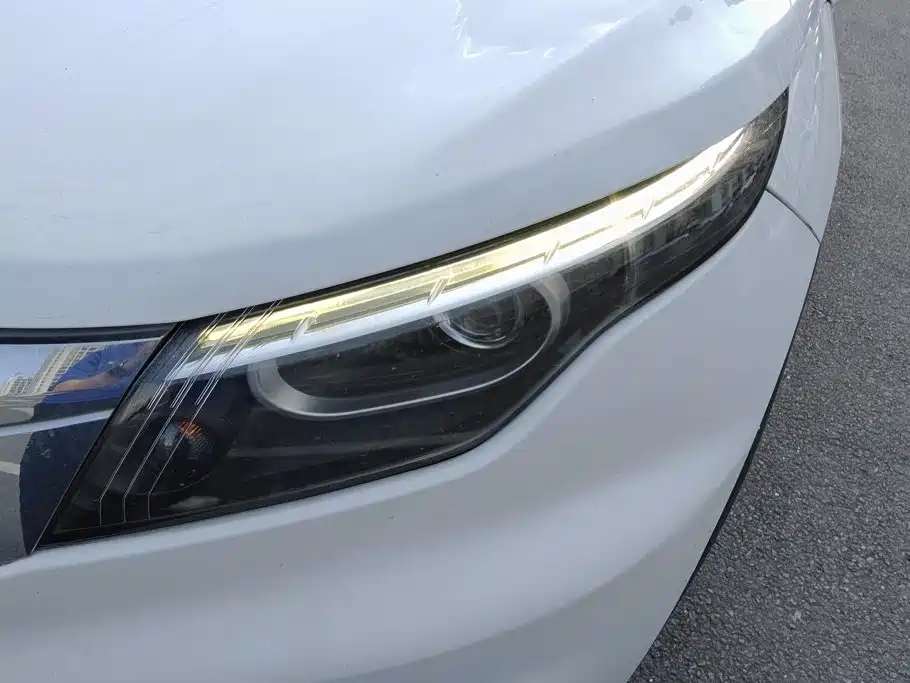 Qoros Qoros 5