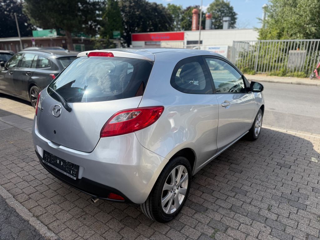 Mazda 2