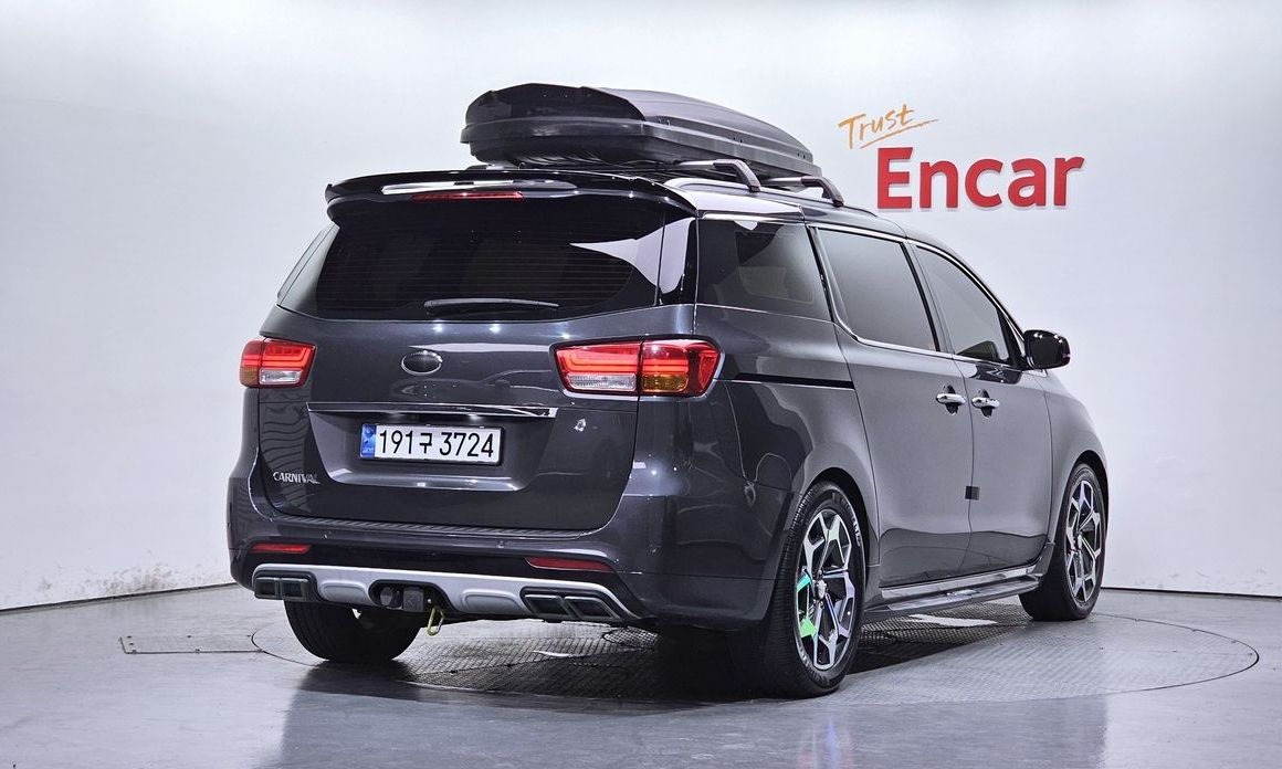 Kia Canival