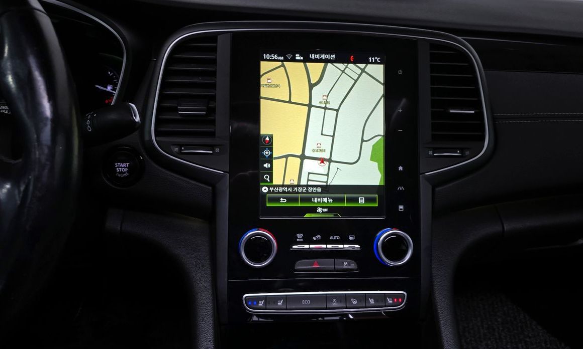 Renault SM6