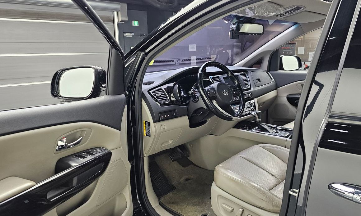 Kia Canival