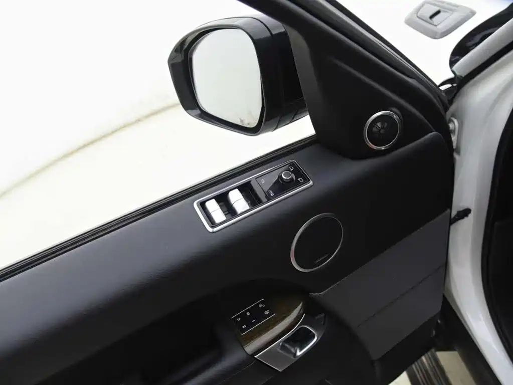 Land Rover Sport PHEV