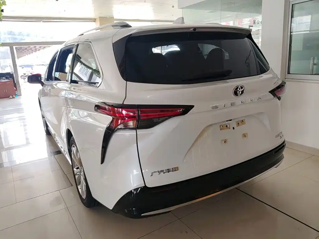 Toyota Sienna