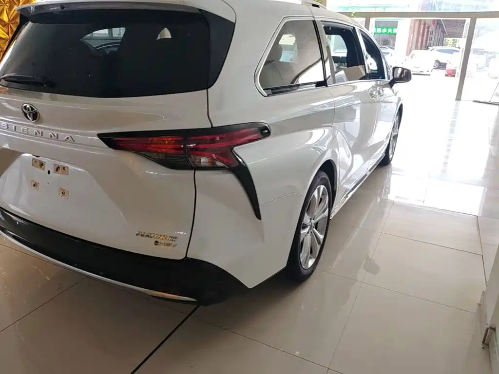Toyota Sienna