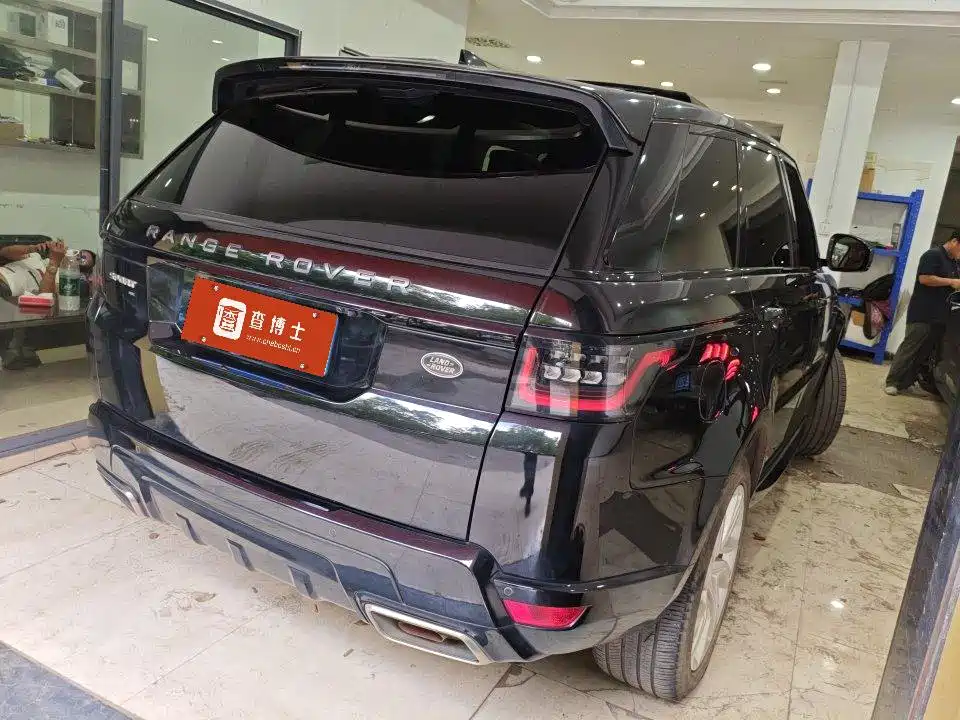 Land Rover Sport