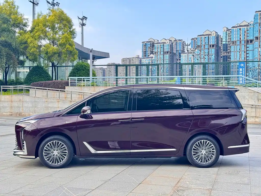Buick GL8 Hybrid