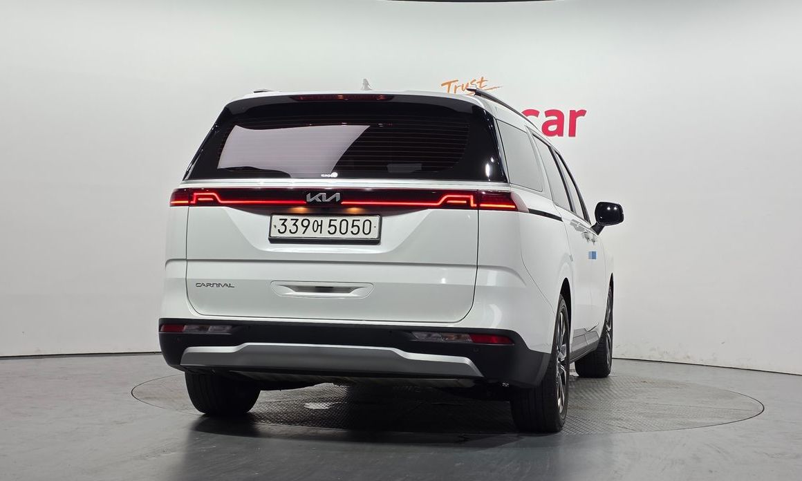 Kia Canival