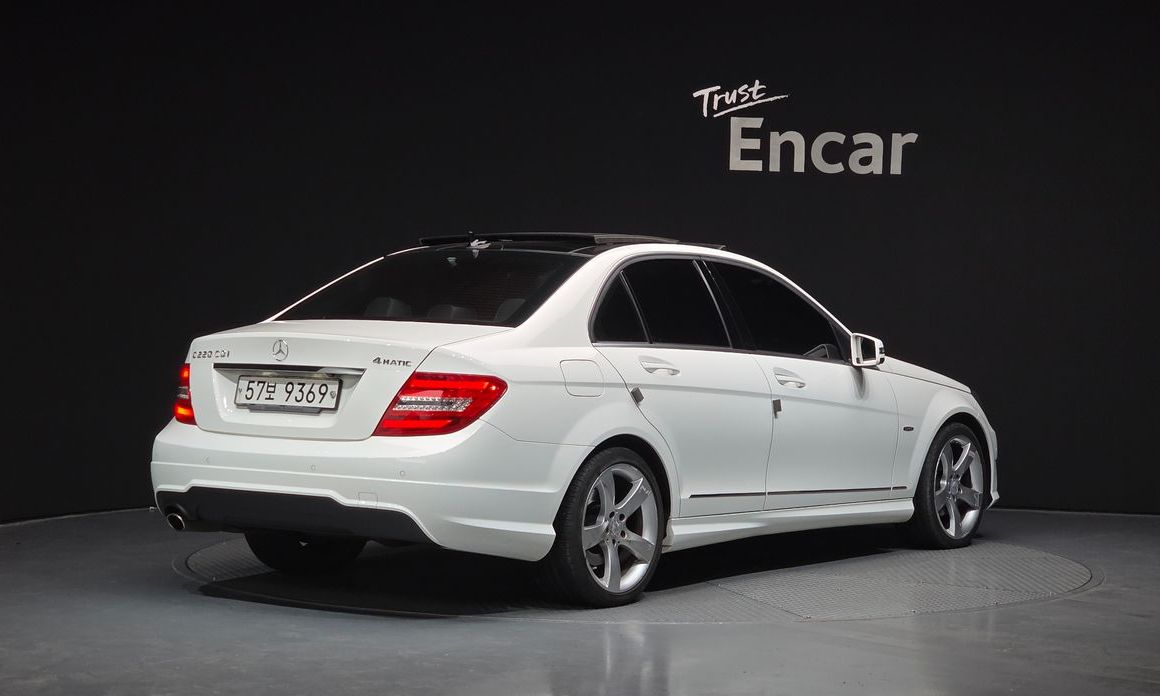 Mercedes-Benz C-Class