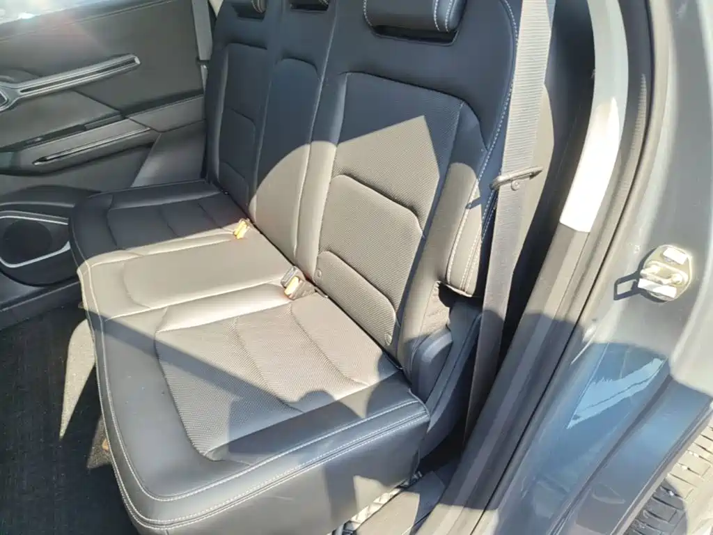 Geely Haoyue
