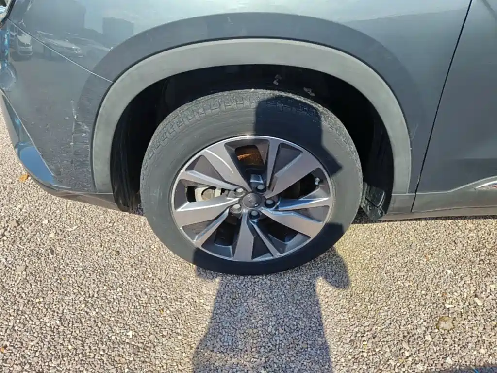 Geely Haoyue