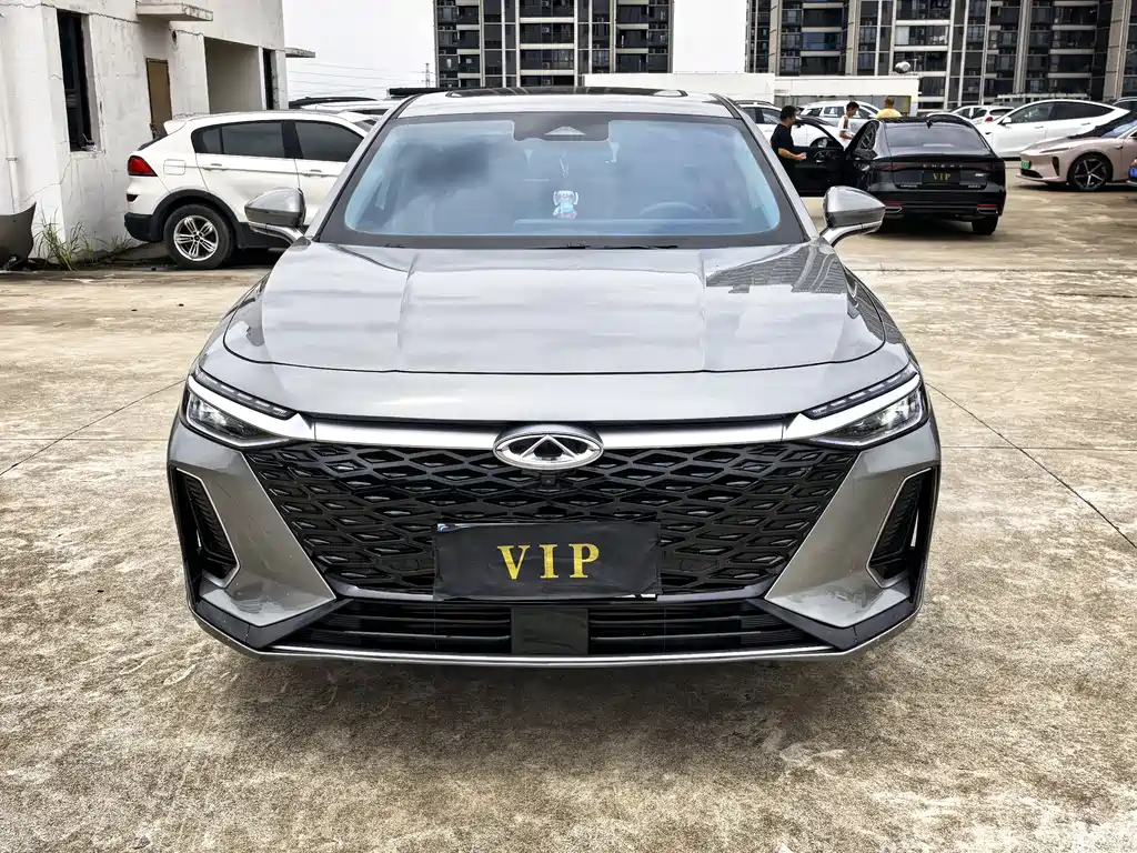 Chery Arrizo 8