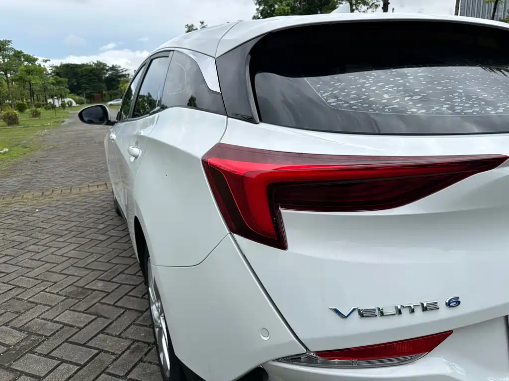 Buick Velite 6