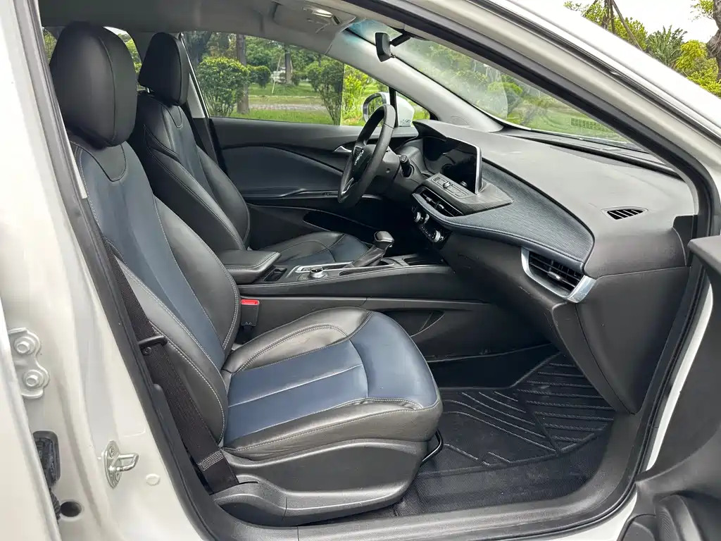 Buick Velite 6