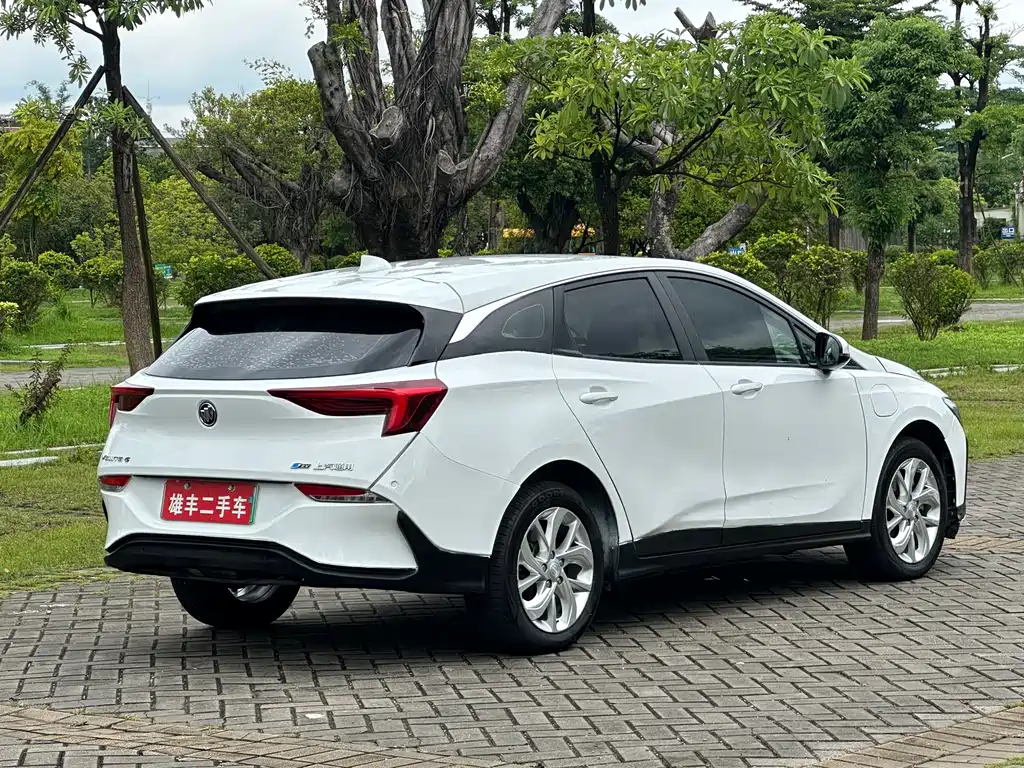 Buick Velite 6