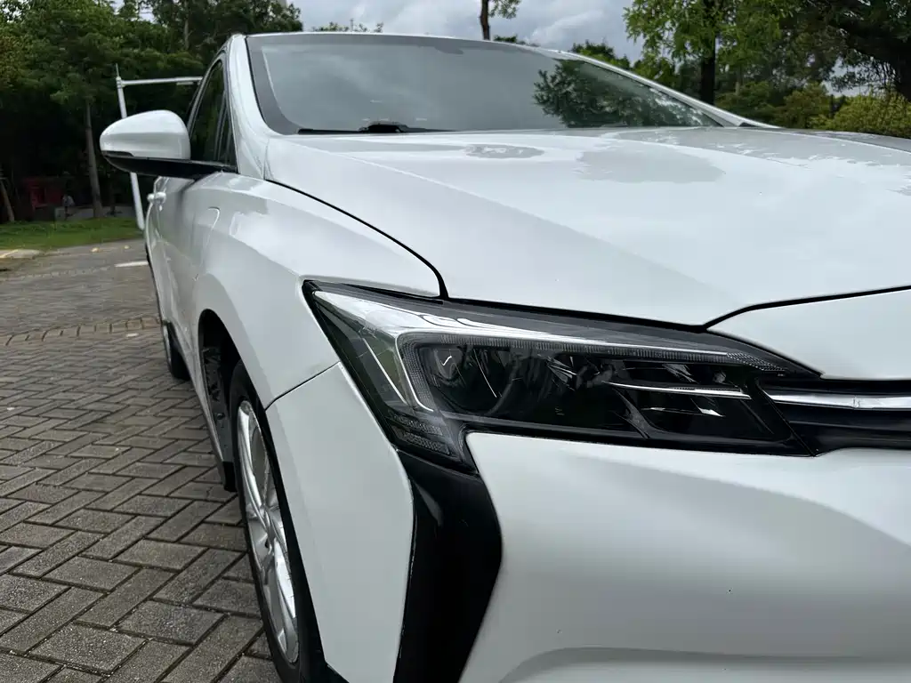 Buick Velite 6