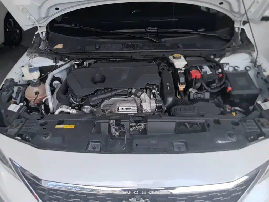 Peugeot 408
