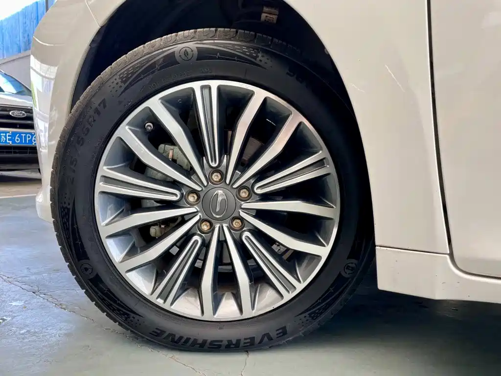 GAC Motor Trumpchi M6