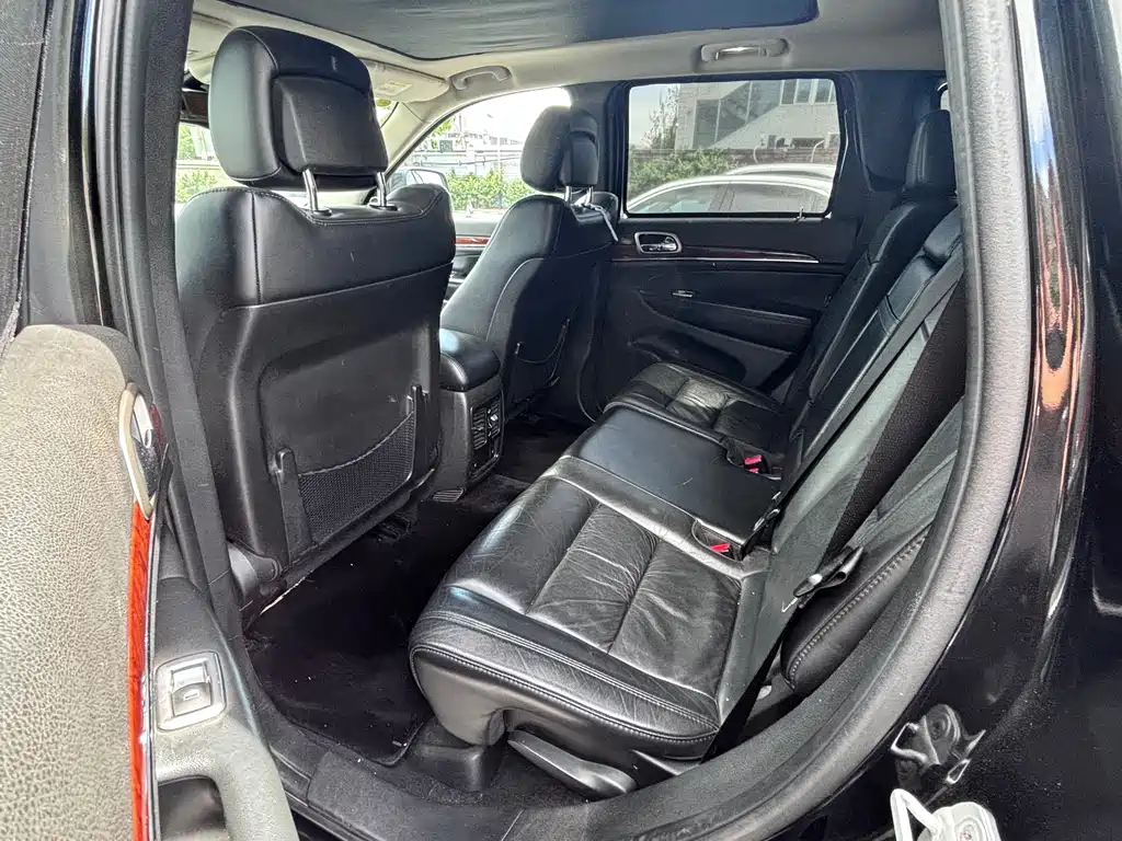Jeep Grand Cherokee (Import)