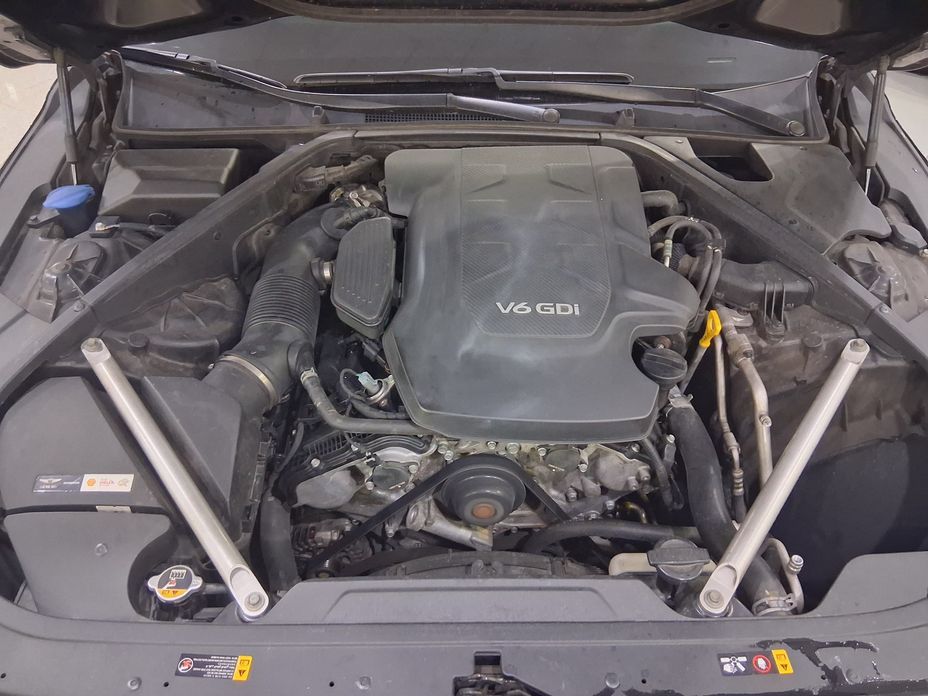 Genesis EQ900
