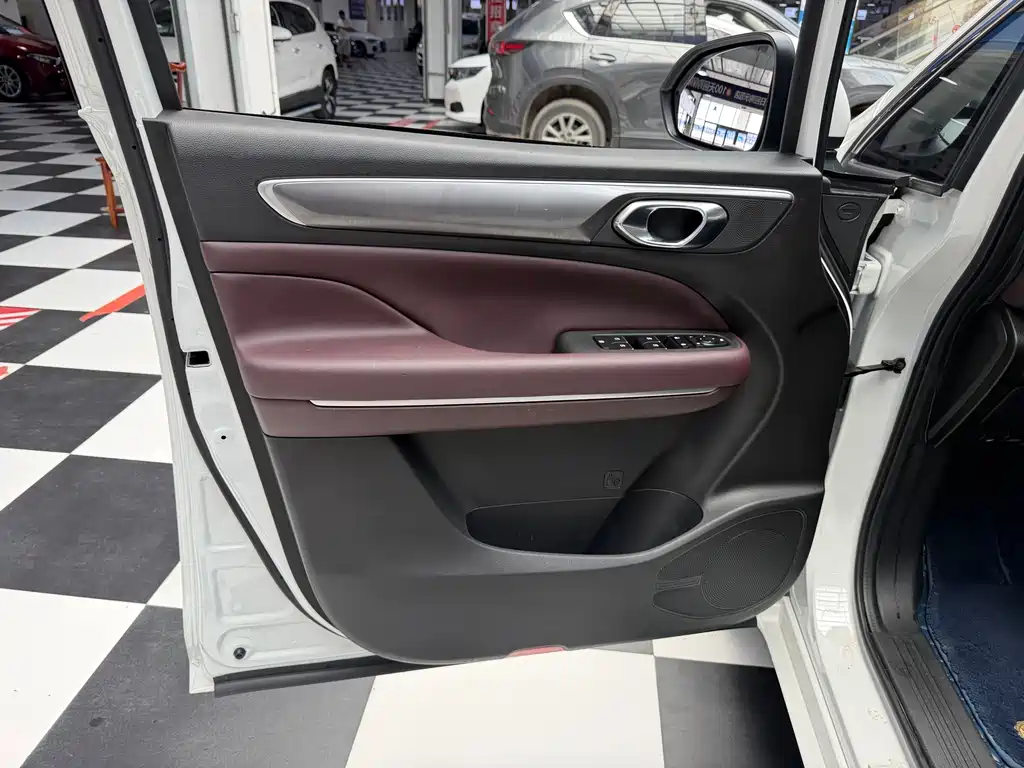 GAC Motor Trumpchi M6
