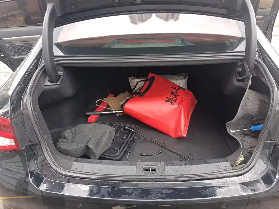 GAC Motor Trumpchi GA8