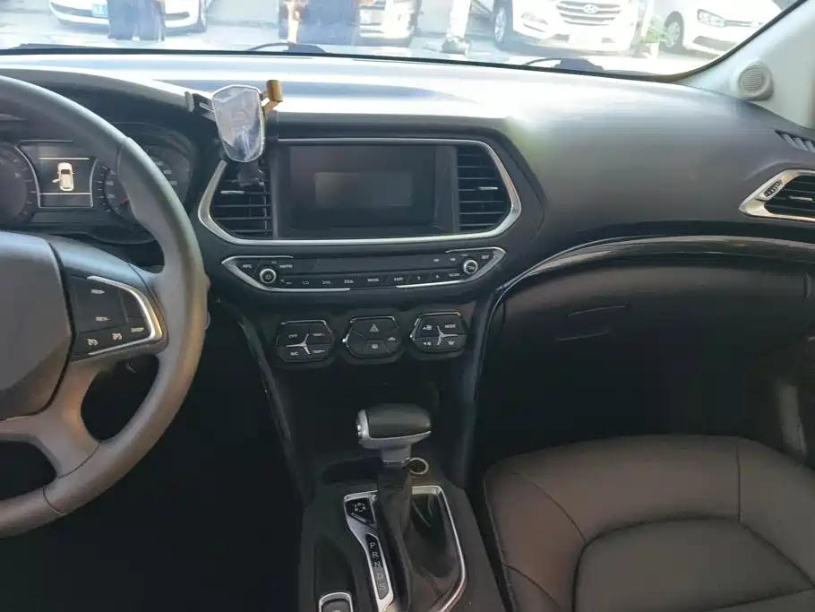 GAC Motor Trumpchi GS4