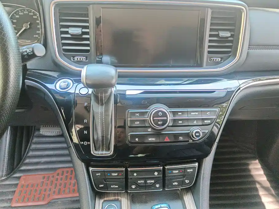 GAC Motor Trumpchi M8