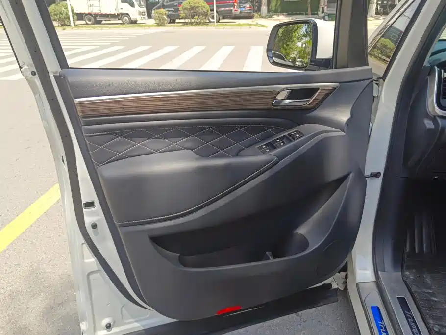 GAC Motor Trumpchi M8