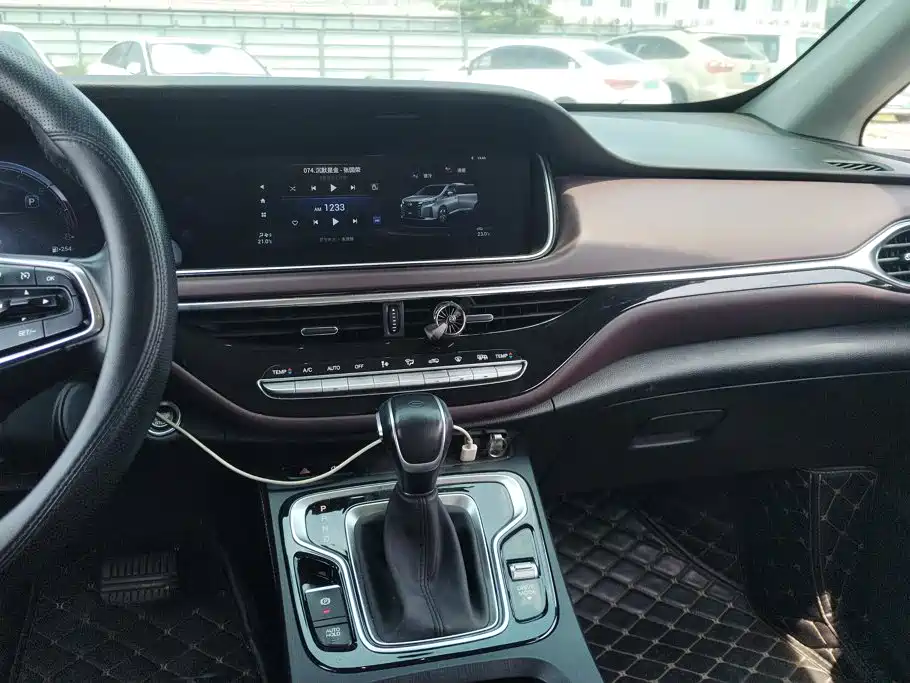 GAC Motor Trumpchi M6