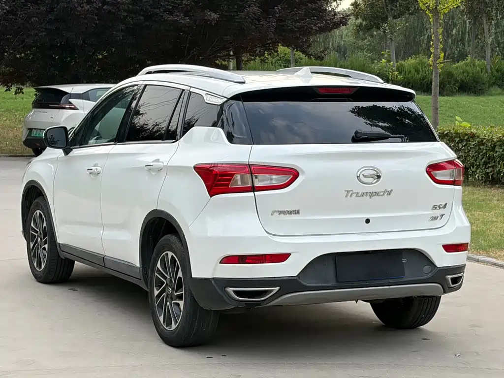 GAC Motor Trumpchi GS4