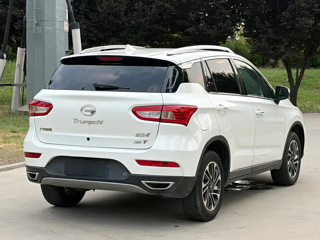 GAC Motor Trumpchi GS4