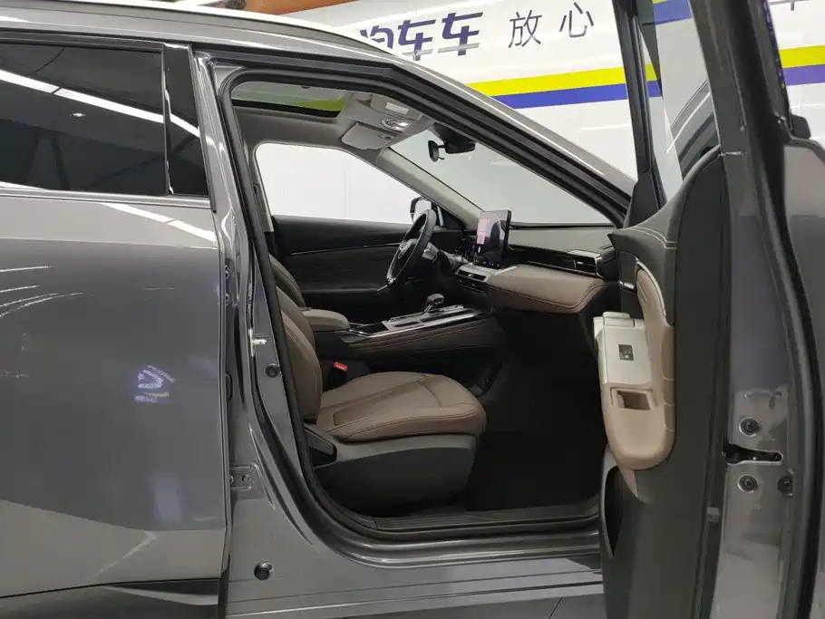 GAC Motor Trumpchi GS4