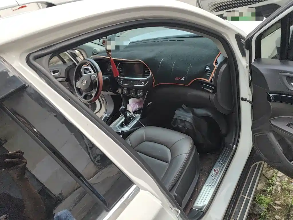 GAC Motor Trumpchi GS4