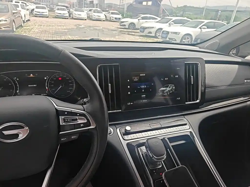 GAC Motor Trumpchi M8