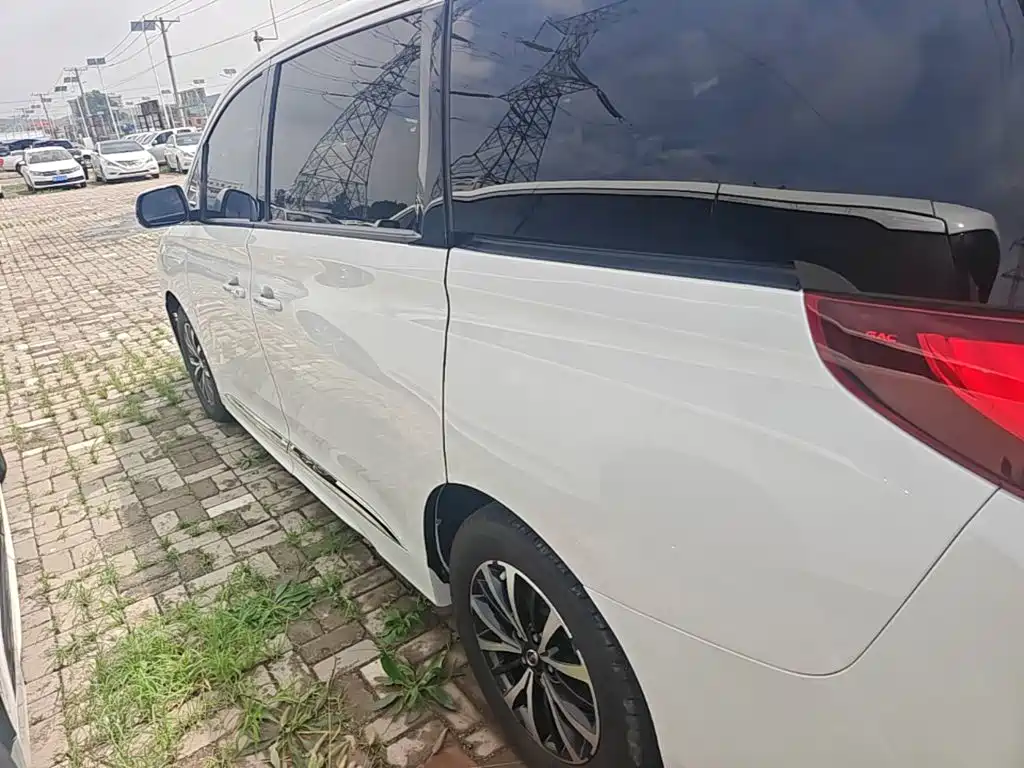 GAC Motor Trumpchi M8