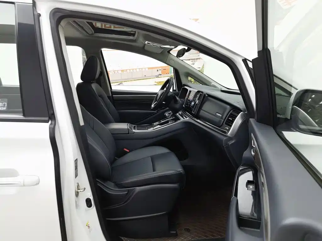 GAC Motor Trumpchi M8
