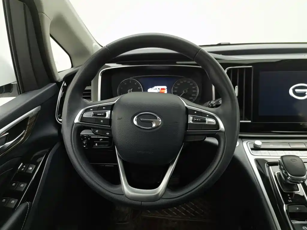 GAC Motor Trumpchi M8