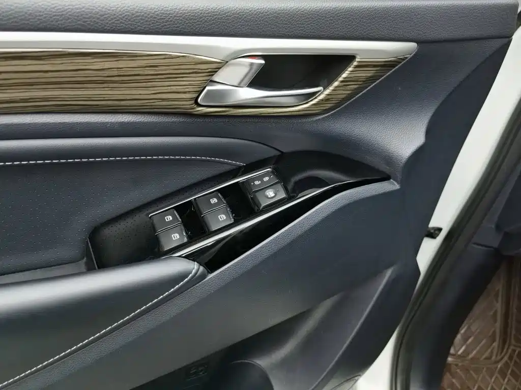 GAC Motor Trumpchi M8