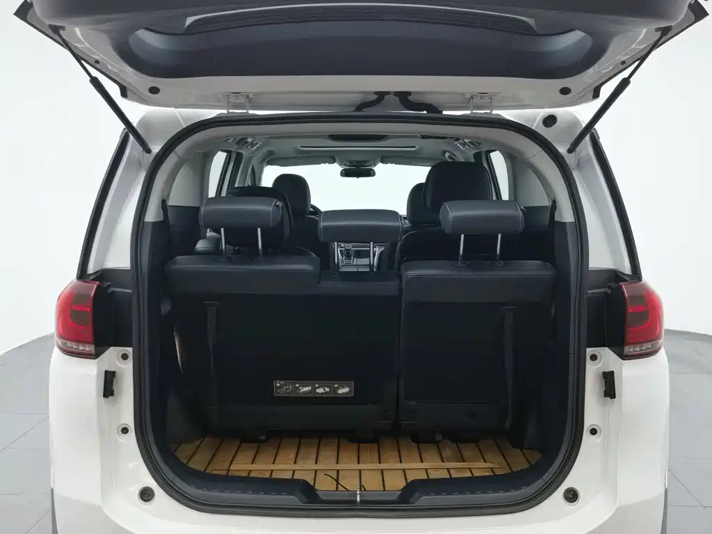 GAC Motor Trumpchi M8