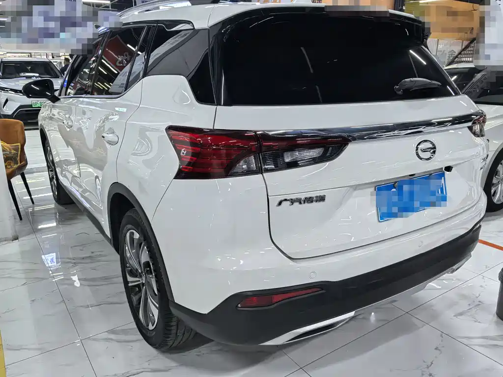 GAC Motor Trumpchi GS4