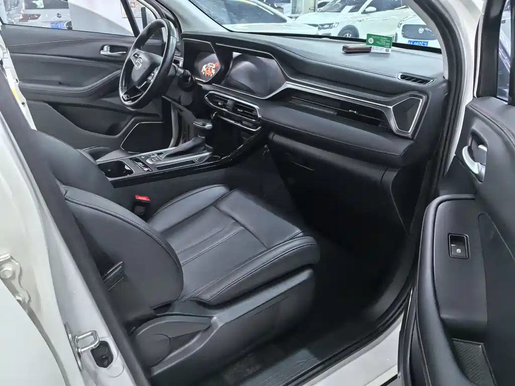 GAC Motor Trumpchi GS4