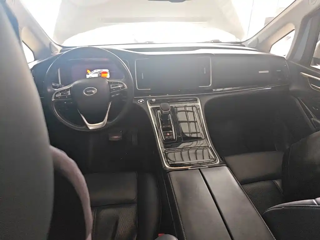 GAC Motor Trumpchi M8