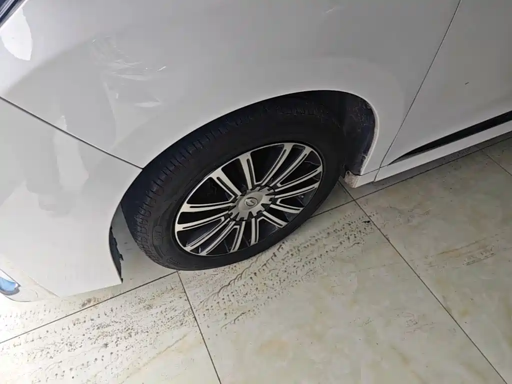 GAC Motor Trumpchi M8