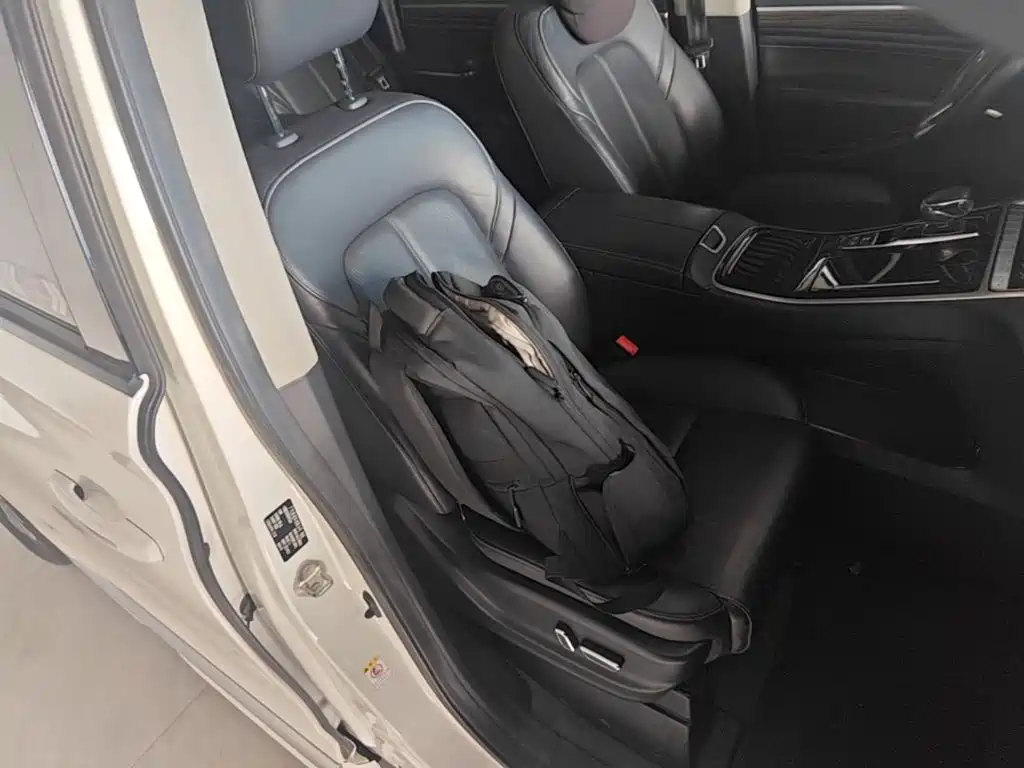 GAC Motor Trumpchi M8
