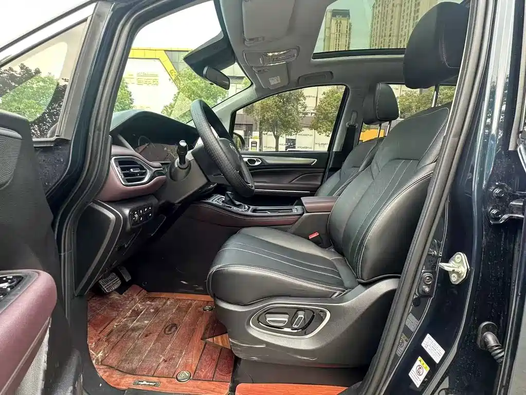 GAC Motor Trumpchi M6