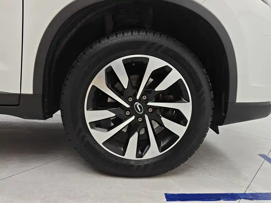 GAC Motor Trumpchi GS4