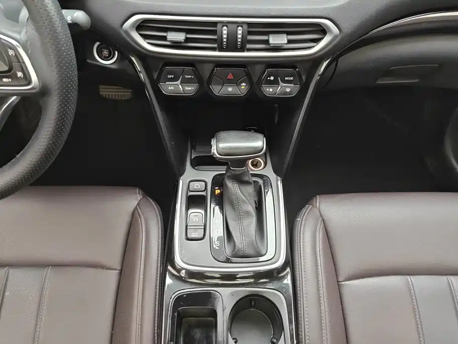 GAC Motor Trumpchi GS4