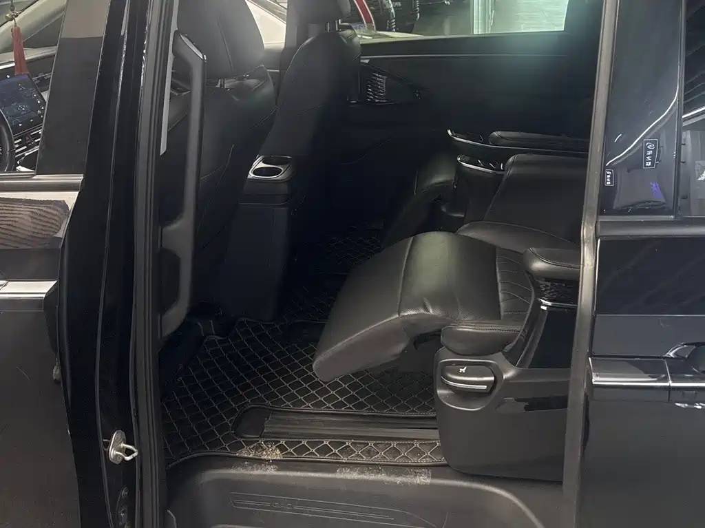 GAC Motor Trumpchi M8