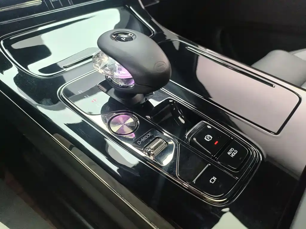 GAC Motor Trumpchi M8
